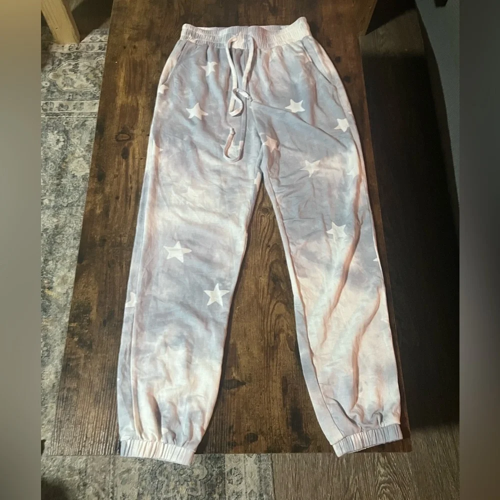 Altar'd State Gray and‎ White Star Casual Lounge Pants